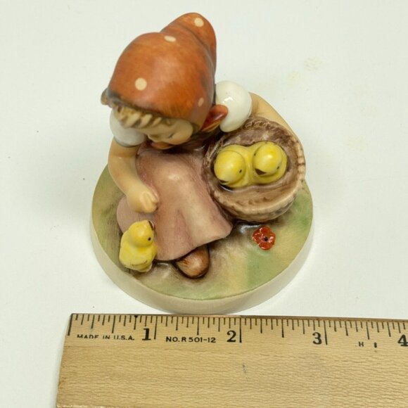 MJ Hummel Figurine Chick Girl 57/0 Yellow Chicks Basket W Germany 1960 - 1972 - Picture 9 of 10